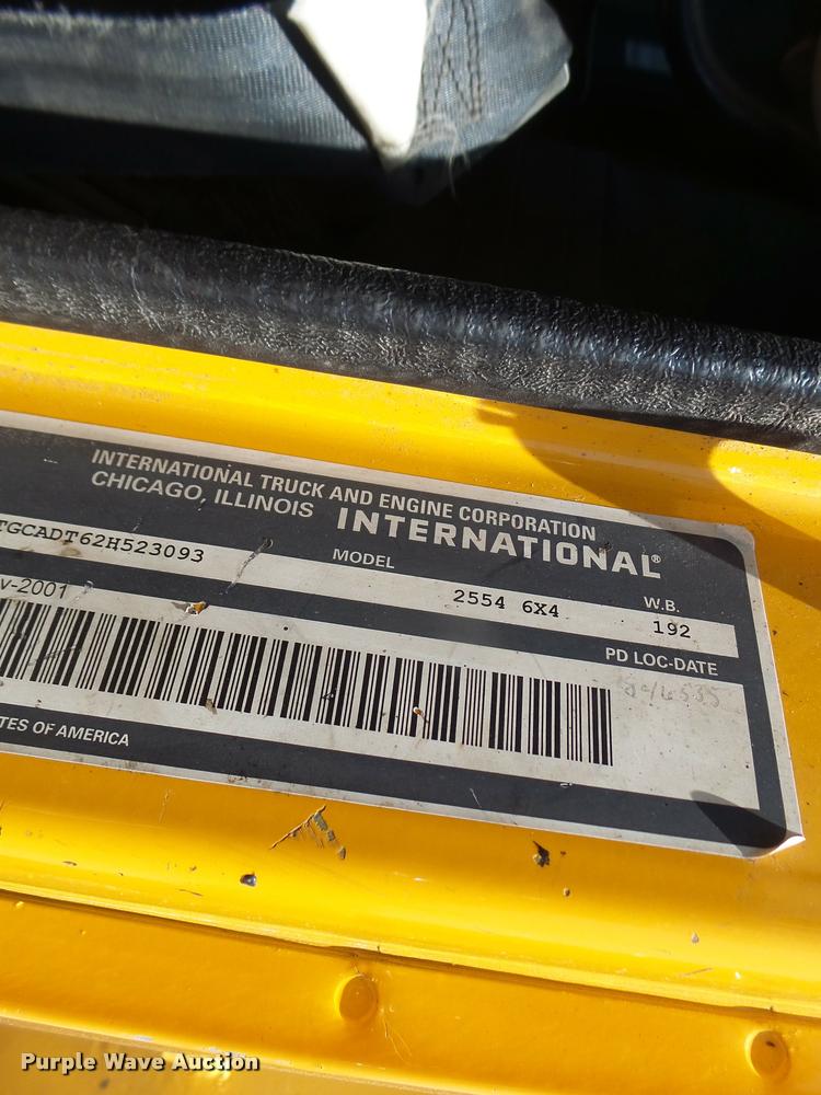 image for item DA3492 2002 International F2554 dump truck