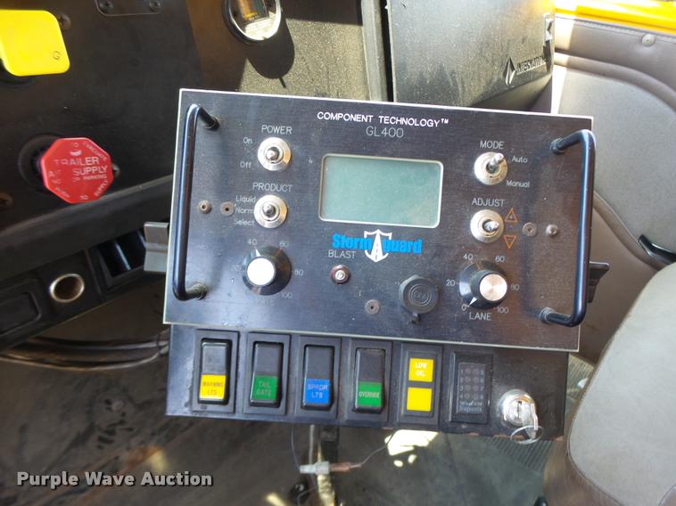 image for item DA3492 2002 International F2554 dump truck