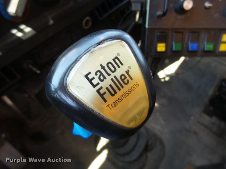 image for item DA3492 2002 International F2554 dump truck