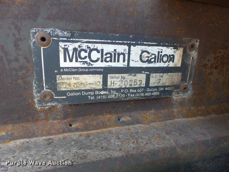 image for item DA3493 2002 International 4900 dump truck