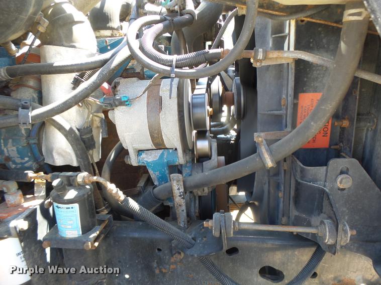 image for item DA3493 2002 International 4900 dump truck