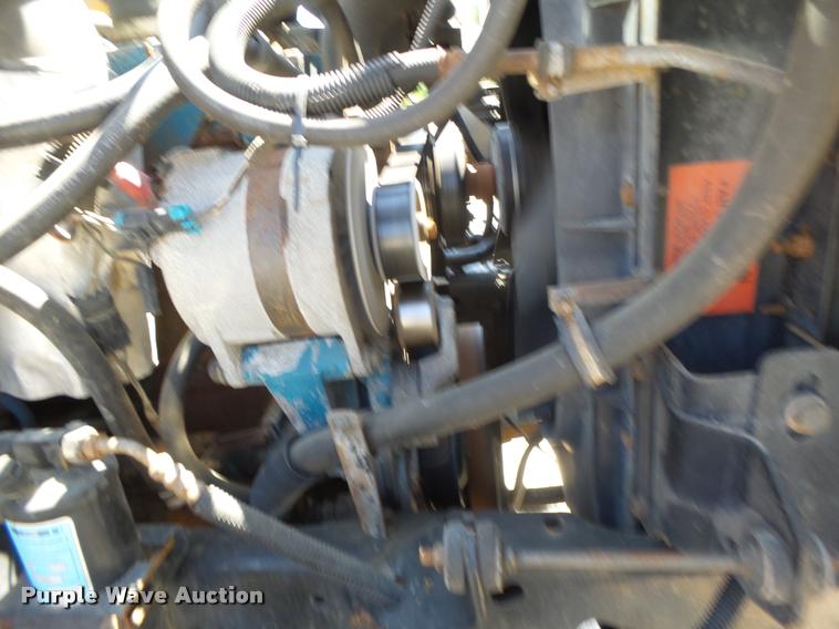 image for item DA3493 2002 International 4900 dump truck