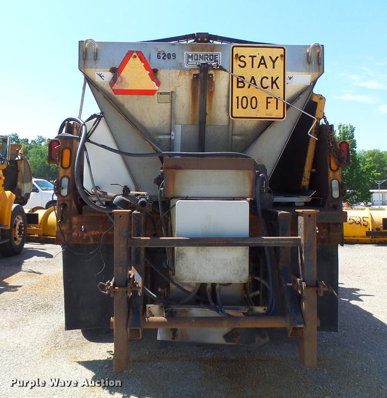 image for item DA3494 2000 International 4900 dump truck