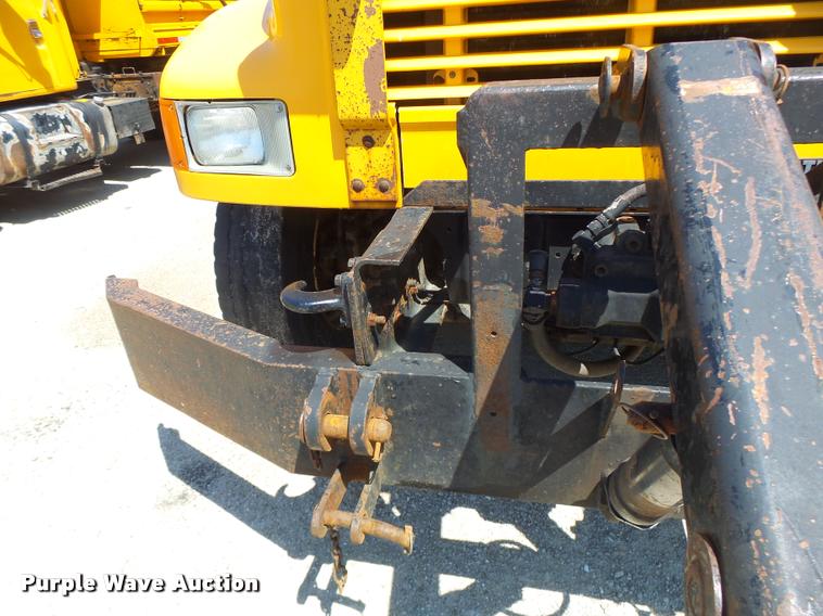 image for item DA3494 2000 International 4900 dump truck