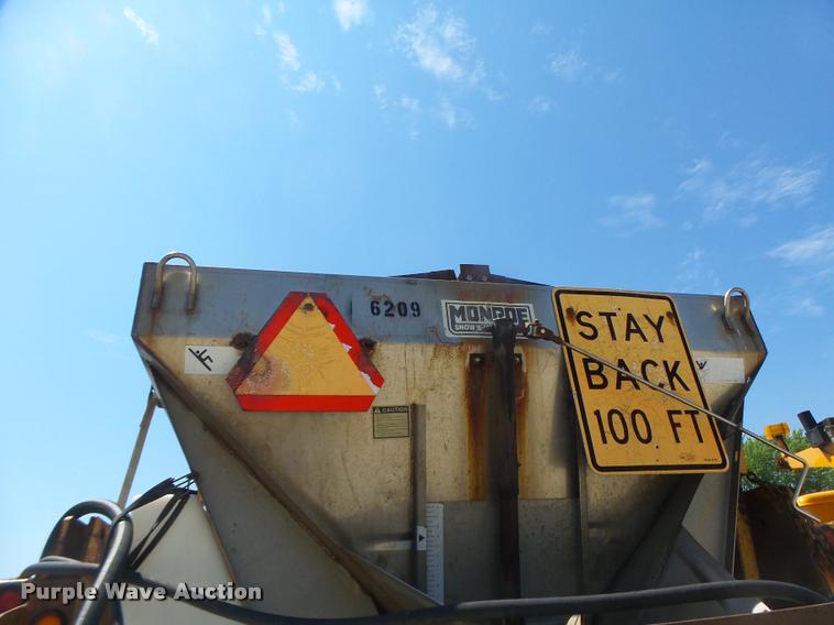 image for item DA3494 2000 International 4900 dump truck