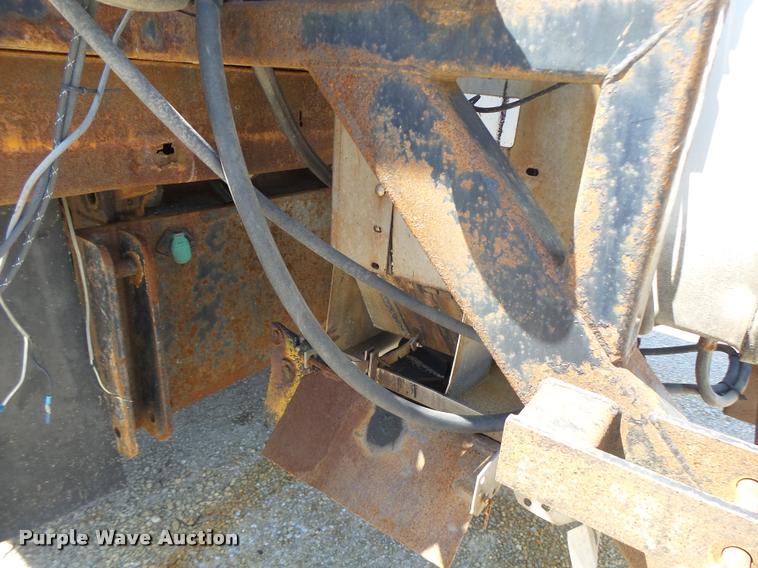 image for item DA3494 2000 International 4900 dump truck