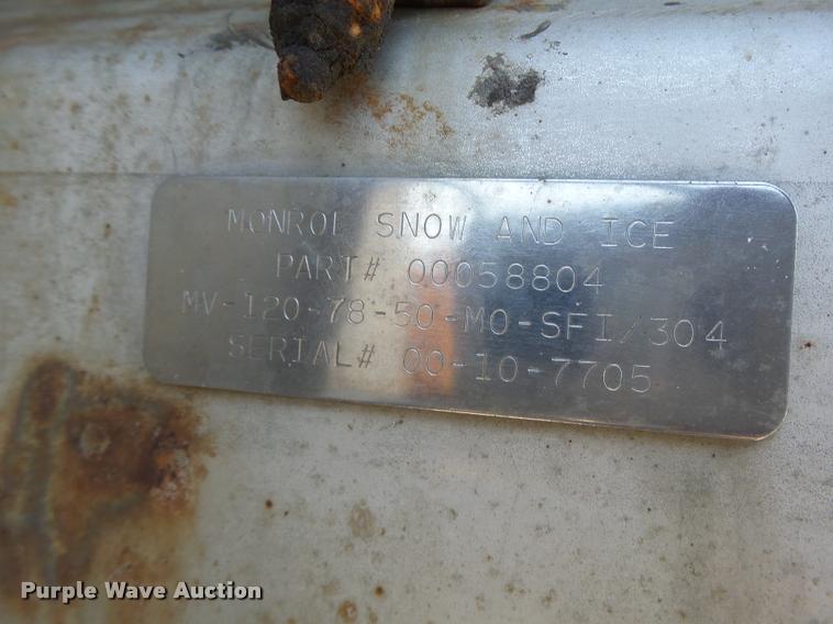 image for item DA3494 2000 International 4900 dump truck