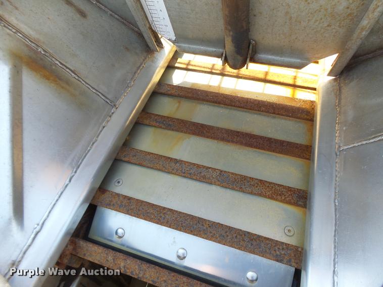 image for item DA3494 2000 International 4900 dump truck