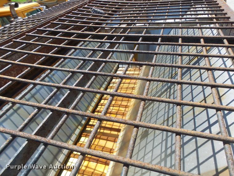 image for item DA3494 2000 International 4900 dump truck