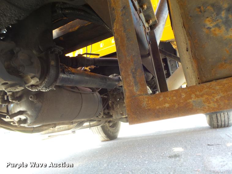 image for item DA3495 2002 International 4900 dump truck