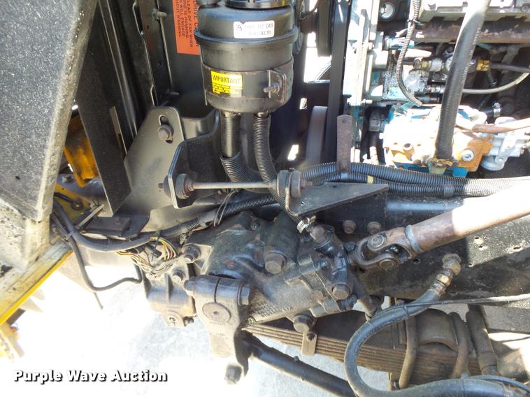 image for item DA3495 2002 International 4900 dump truck