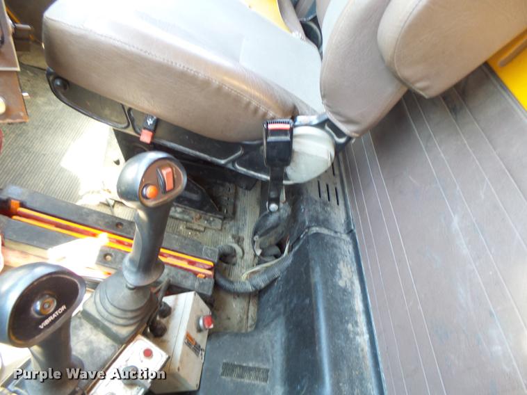 image for item DA3495 2002 International 4900 dump truck