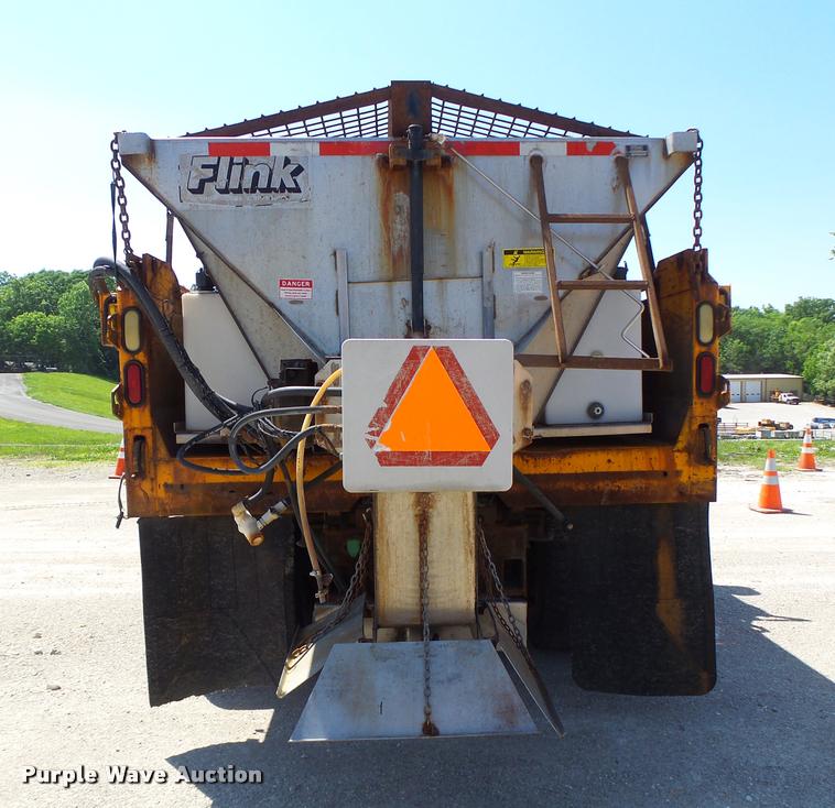 image for item DA3496 2002 International 4900 dump truck