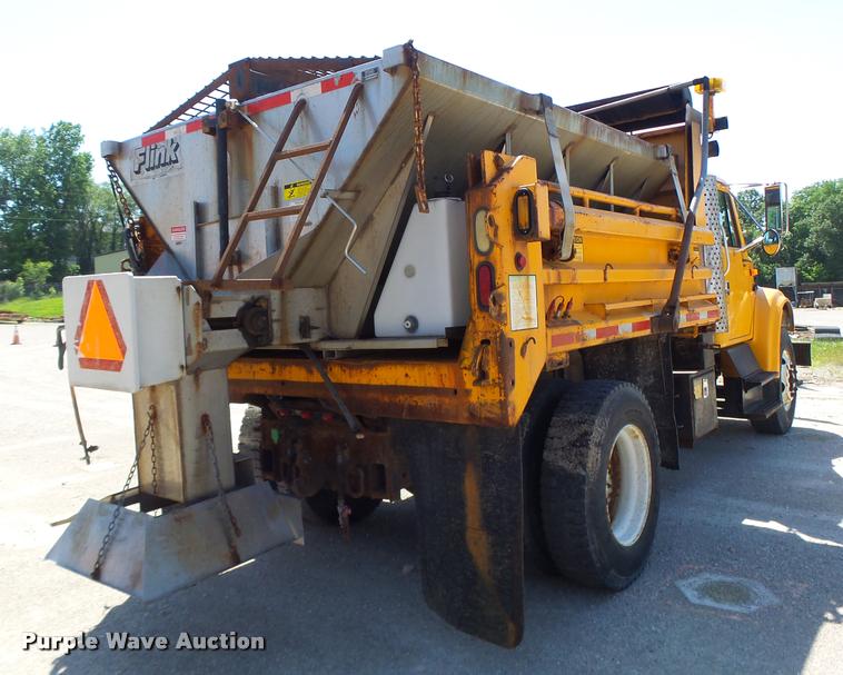 image for item DA3496 2002 International 4900 dump truck
