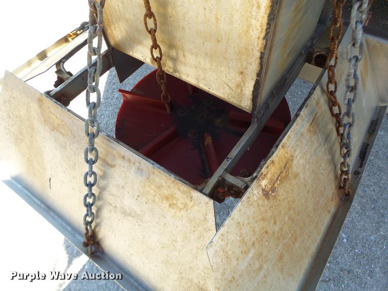 image for item DA3496 2002 International 4900 dump truck