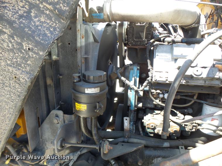 image for item DA3496 2002 International 4900 dump truck