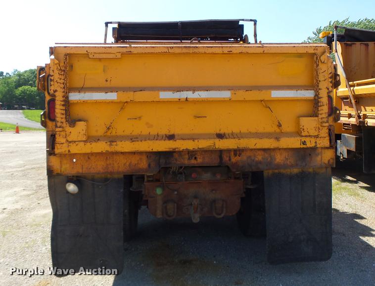 image for item DA3497 2002 International 4900 Crew Cab dump truck