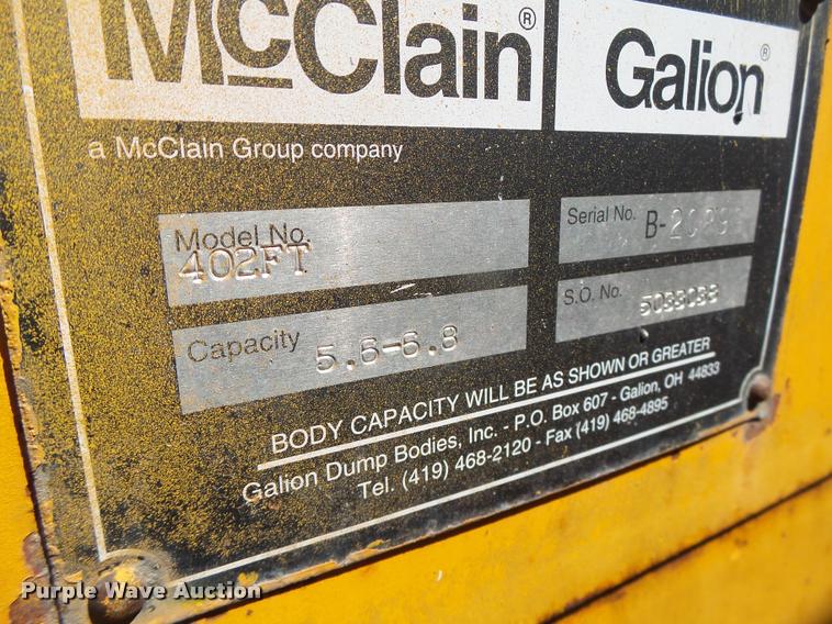 image for item DA3497 2002 International 4900 Crew Cab dump truck