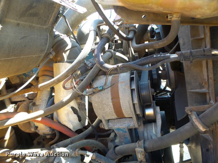 image for item DA3497 2002 International 4900 Crew Cab dump truck