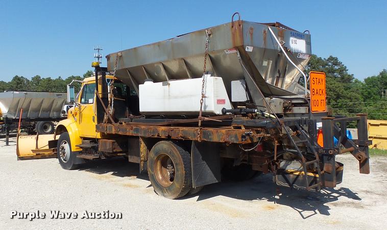 image for item DA3499 2000 International 4900 dump truck