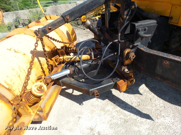 image for item DA3499 2000 International 4900 dump truck