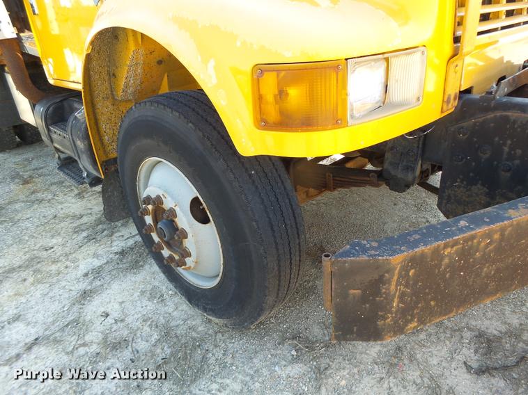 image for item DA3499 2000 International 4900 dump truck