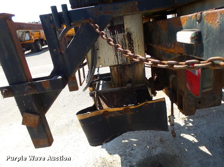 image for item DA3499 2000 International 4900 dump truck