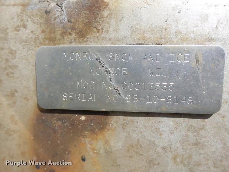 image for item DA3499 2000 International 4900 dump truck