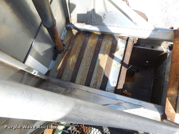 image for item DA3499 2000 International 4900 dump truck