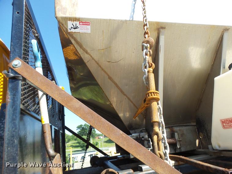 image for item DA3499 2000 International 4900 dump truck