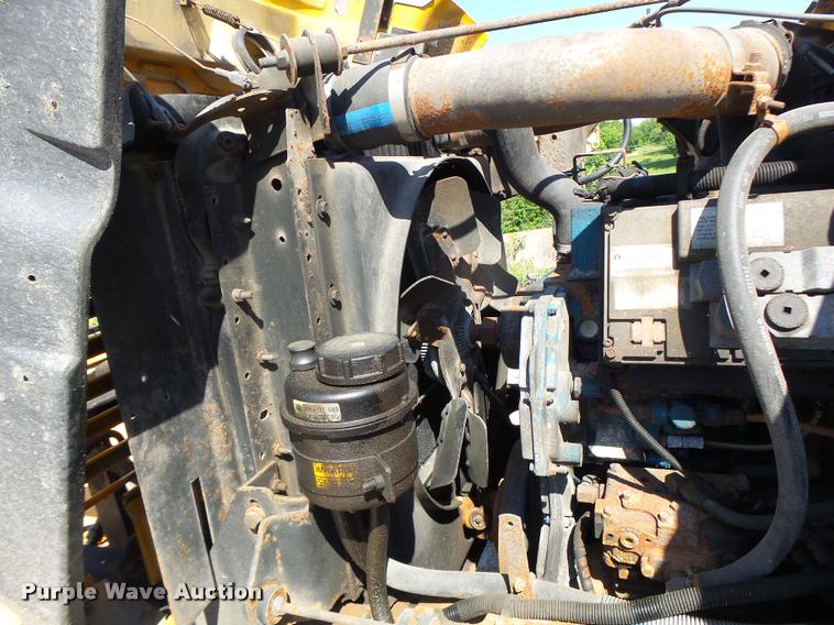 image for item DA3499 2000 International 4900 dump truck