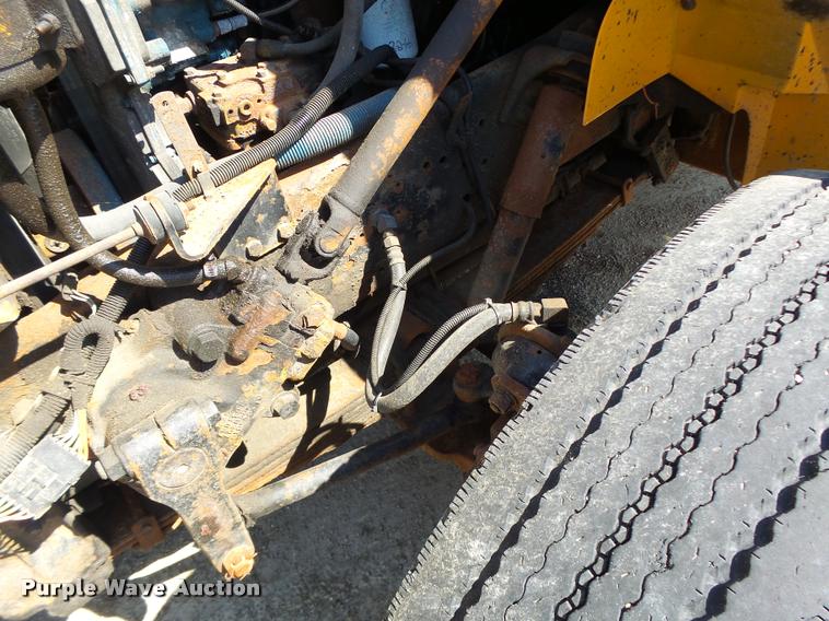 image for item DA3499 2000 International 4900 dump truck