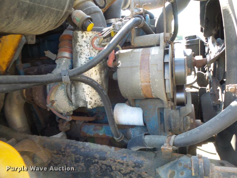 image for item DA3499 2000 International 4900 dump truck