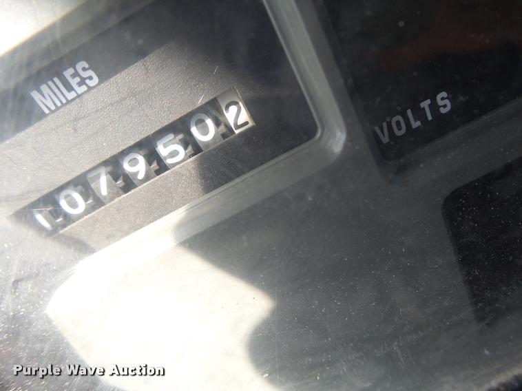 image for item DA3499 2000 International 4900 dump truck