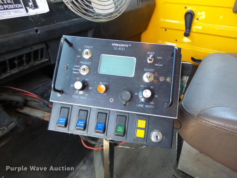 image for item DA3499 2000 International 4900 dump truck