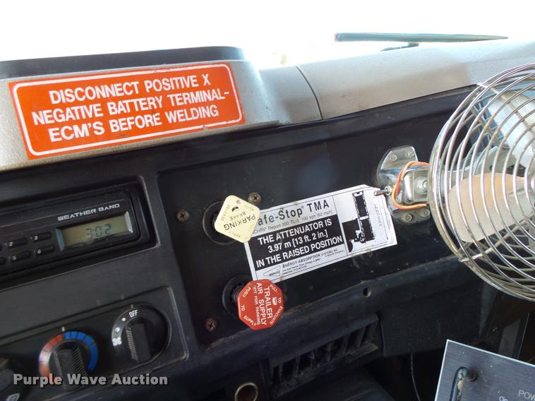 image for item DA3499 2000 International 4900 dump truck