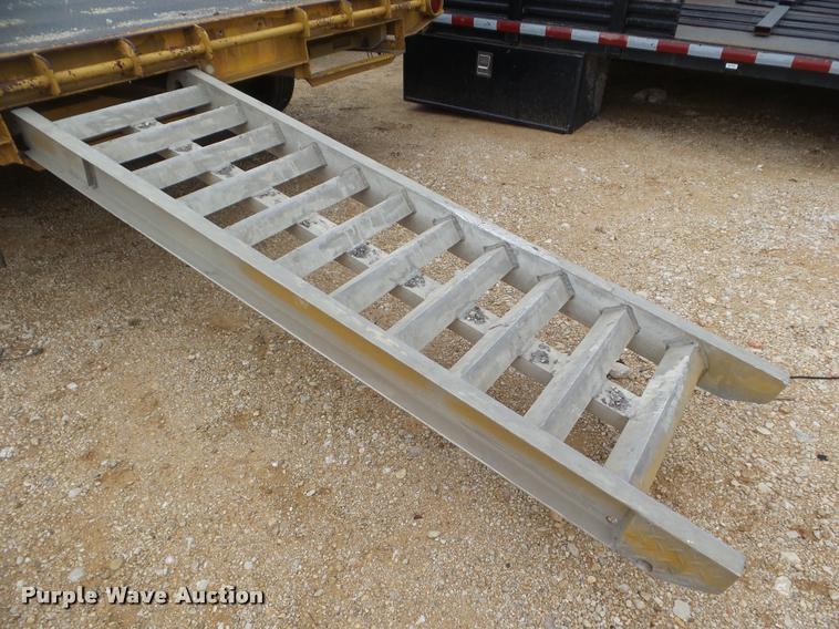 image for item DA5181 1985 shop built equipment trailer