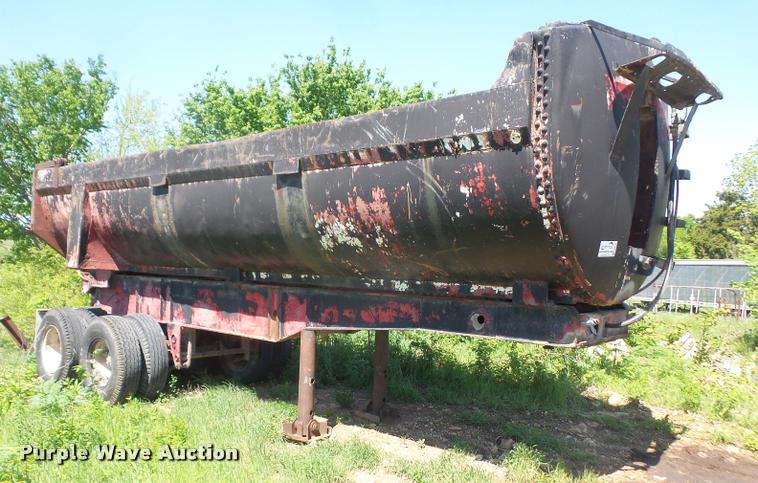 image for item DA6265 1999 shop built barrel bed trailer