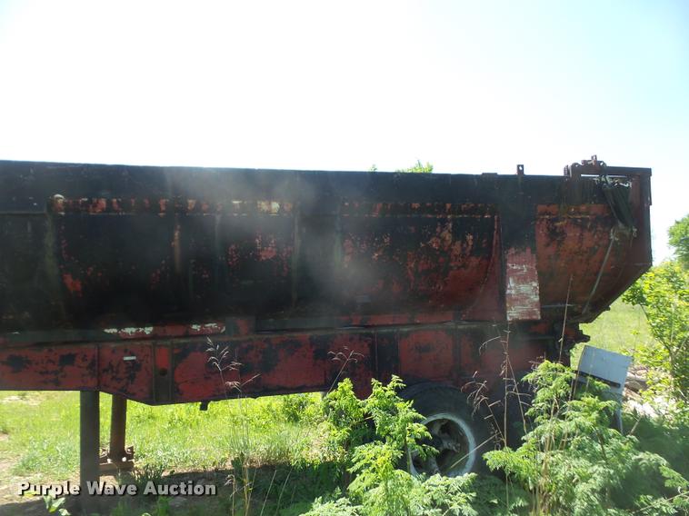 image for item DA6265 1999 shop built barrel bed trailer