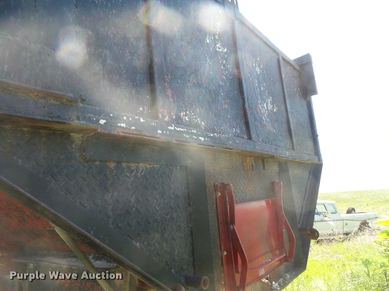 image for item DA6265 1999 shop built barrel bed trailer