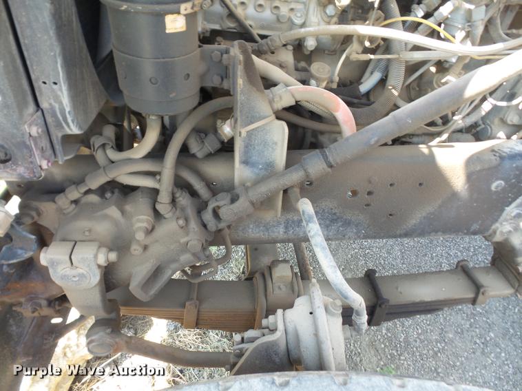 image for item DA6318 1994 Ford LT8000 dump truck