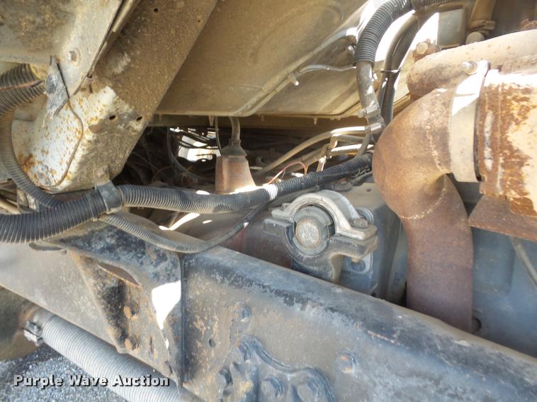 image for item DA6318 1994 Ford LT8000 dump truck