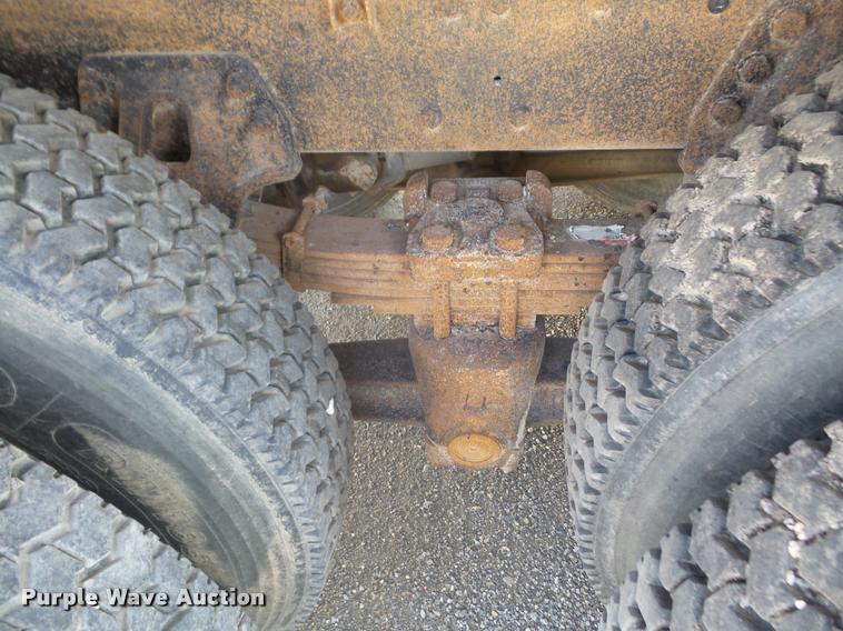 image for item DA6318 1994 Ford LT8000 dump truck
