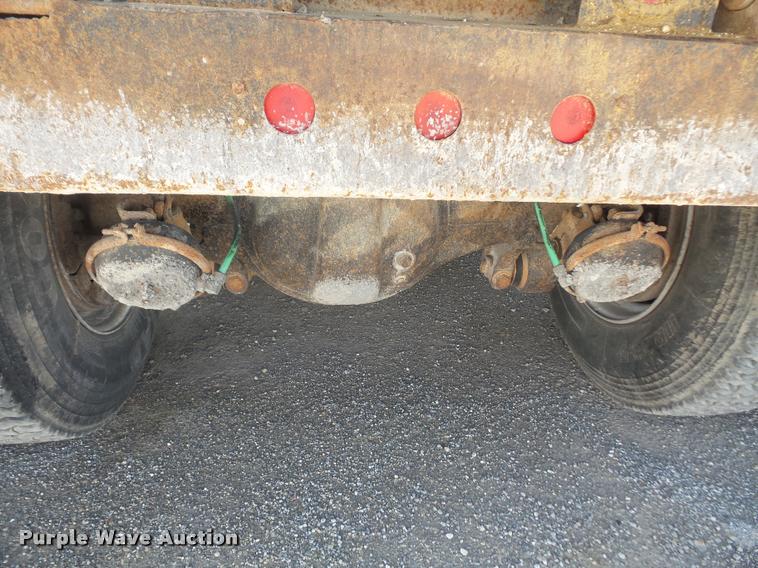 image for item DA6318 1994 Ford LT8000 dump truck