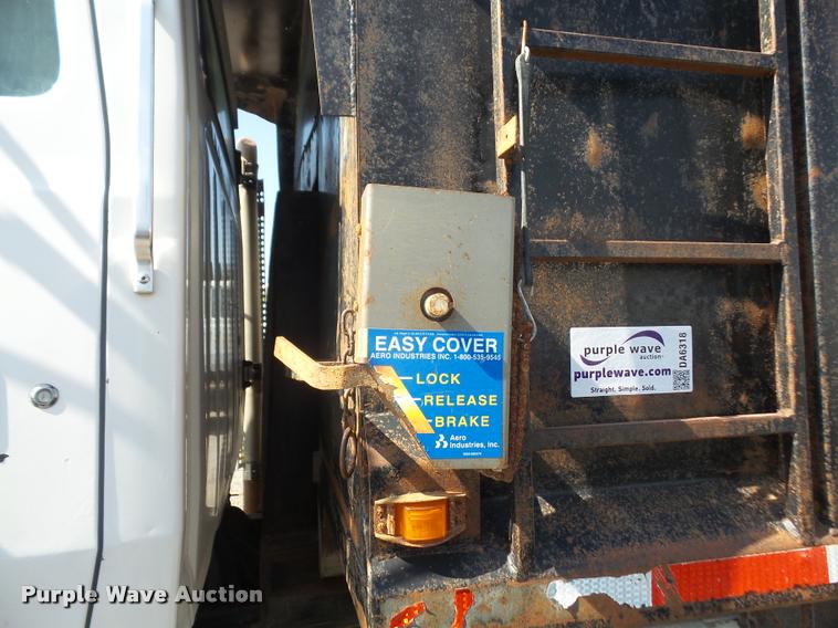 image for item DA6318 1994 Ford LT8000 dump truck