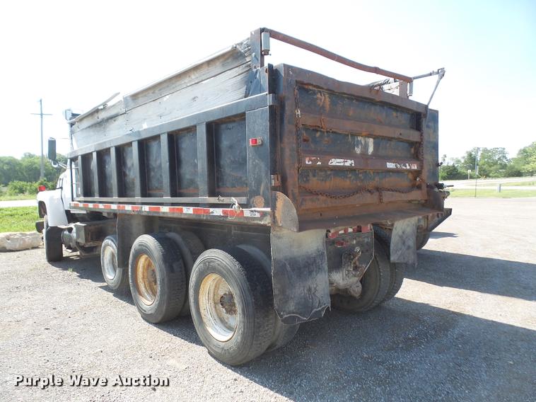 image for item DA6319 1987 Ford LT9000 dump truck