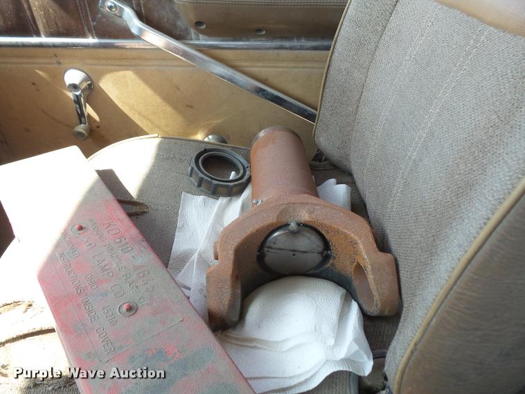 image for item DA6319 1987 Ford LT9000 dump truck