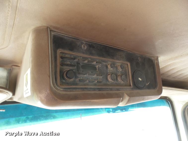 image for item DA6319 1987 Ford LT9000 dump truck