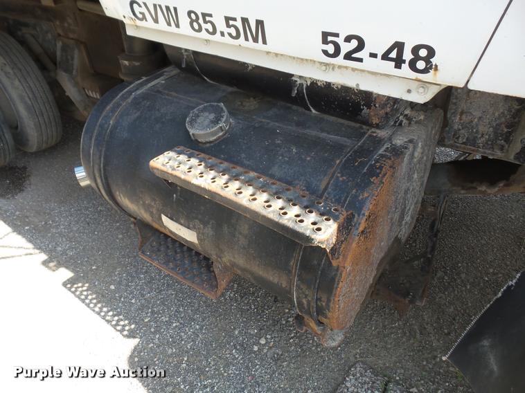 image for item DA6319 1987 Ford LT9000 dump truck