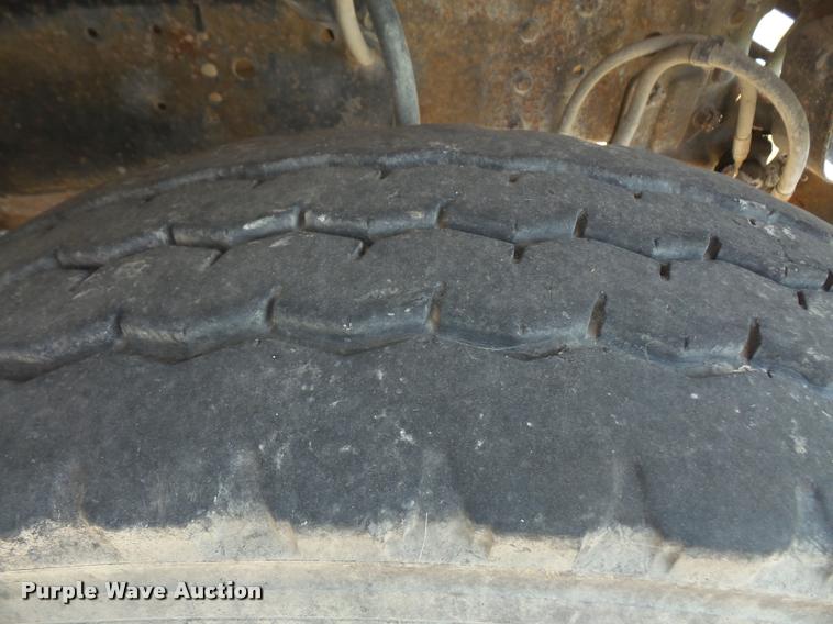 image for item DA6319 1987 Ford LT9000 dump truck